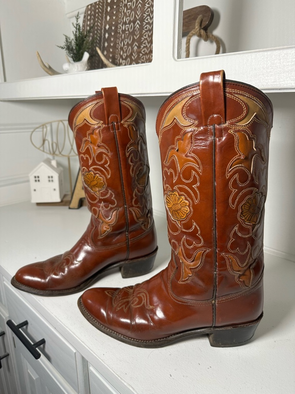 Texas Country Mens 10.5D Vintage Cowboy Boots Brown Leather Floral Western USA